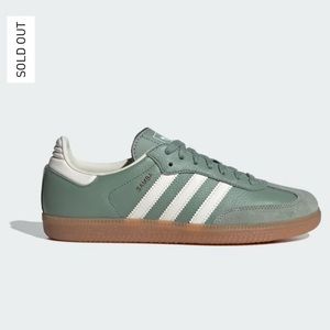 BNIB samba green leather